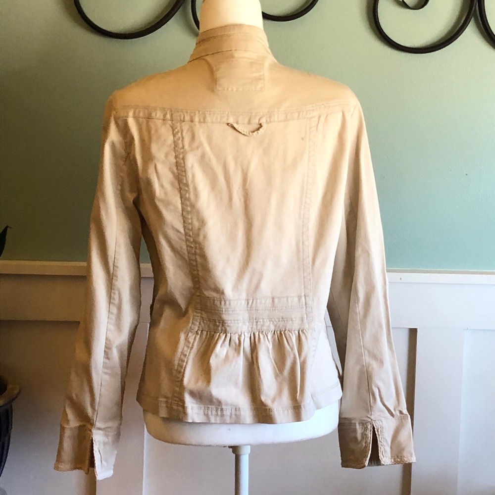 Jacket - Picture 3 of 4